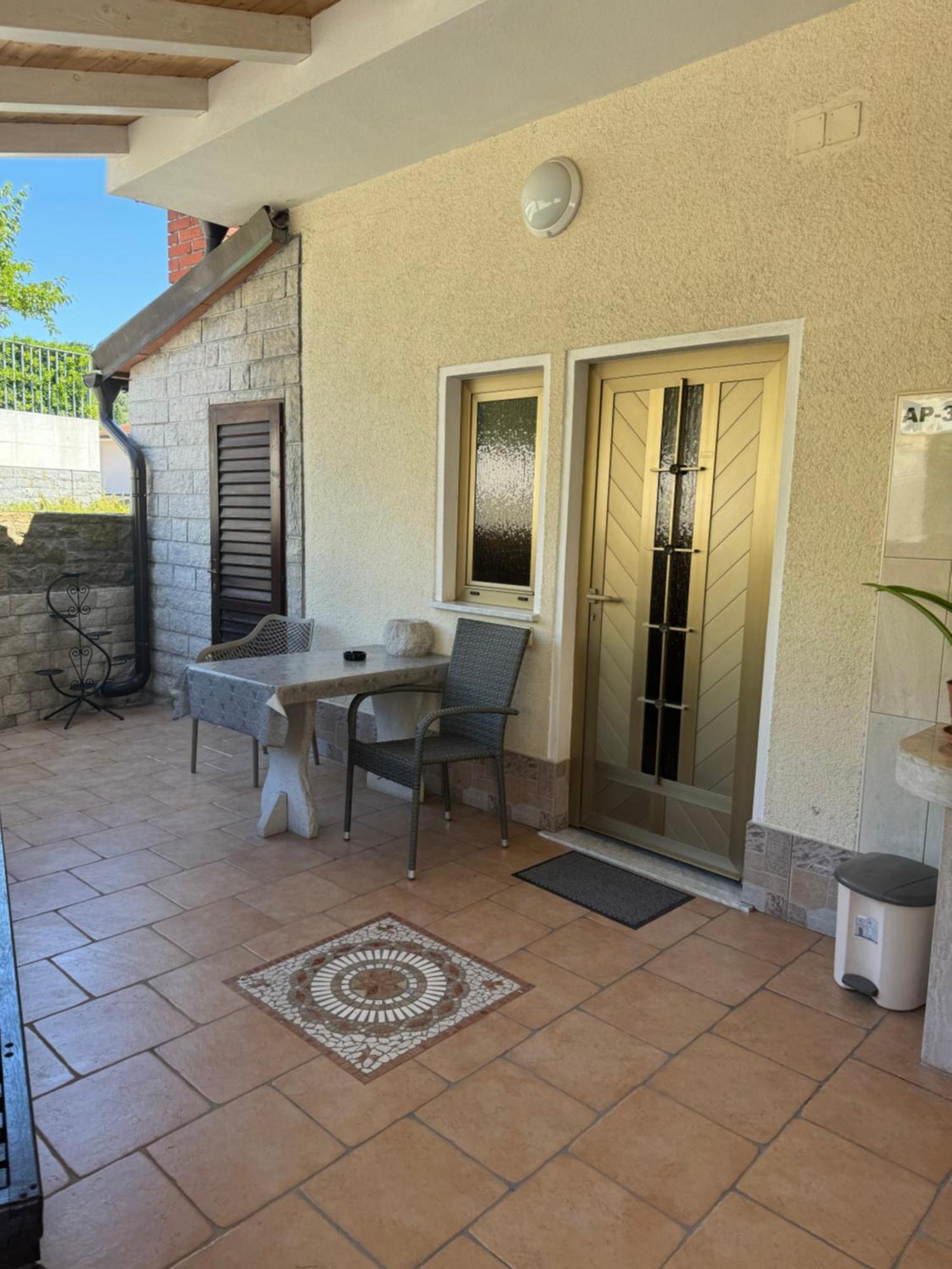 בפורטורוז Apartments And Rooms Orazem Zoro מראה חיצוני תמונה