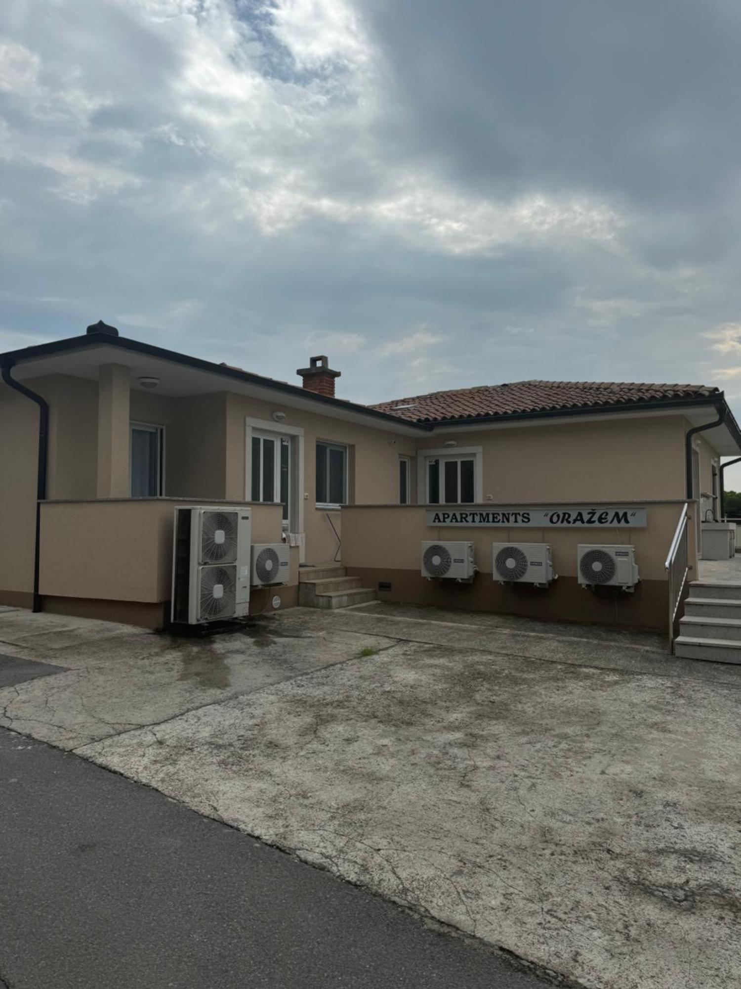 בפורטורוז Apartments And Rooms Orazem Zoro מראה חיצוני תמונה